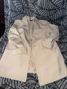 NWOT Cream Khaki Oversized Women’s Single Button Blazer w/ Pockets - Size XL